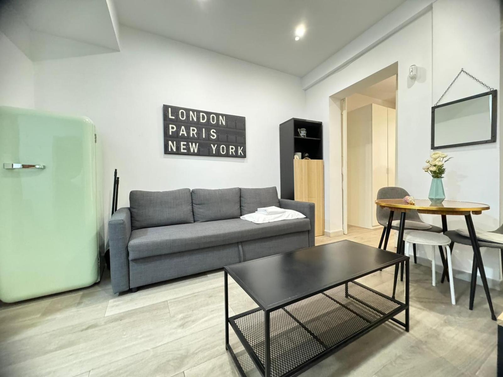 Apartamento Dianthus House Madrid Exterior foto